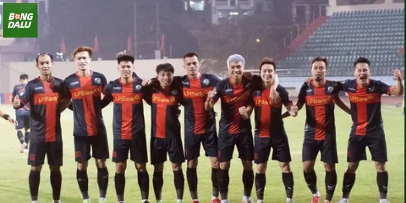 Phù Đổng Ninh Bình thăng hạng V-League 2025 sớm